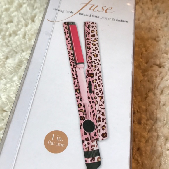 Conair Fuse Punk Leopard Flat Iron - Picture 2 of 7
